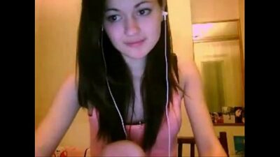Chicas desnudandose en la webcam