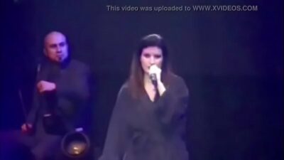 Laura pausini follando