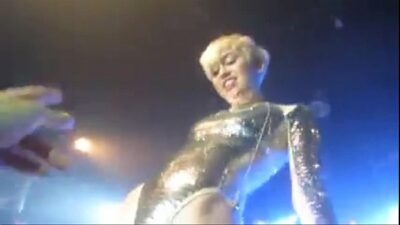 Miley cyrus desnuda gratis