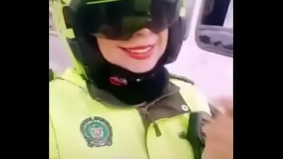 Policias mujeres hermosas