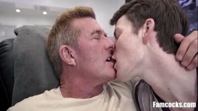 Videos gay papa e hijo