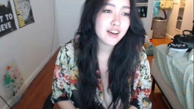 Asian babe webcam