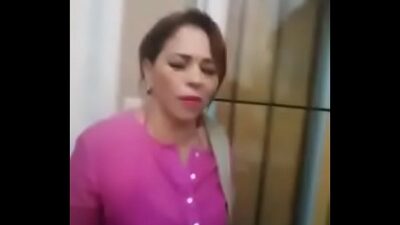 Nalgona y chichona fumando metanfetamina y cojiendo