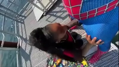 Niña araña viral en face