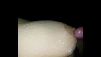 Mujeres q se saquen leche de las las tetas