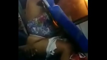 Videos de chicas japonesas haciendo en el bus