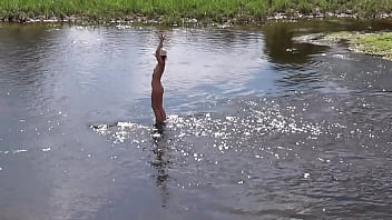 Asiáticas bañandose