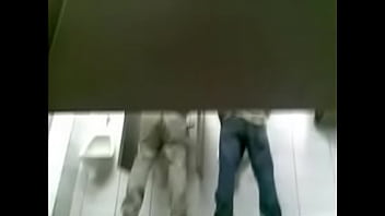 Prepagos guacari en baño público