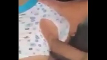 Video  de mujere  brasileña  haciendo el  amor  votando  es leche  por el bollo  pero  hablando  español