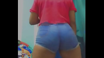 Videos de chicos guapos si ropa bailado